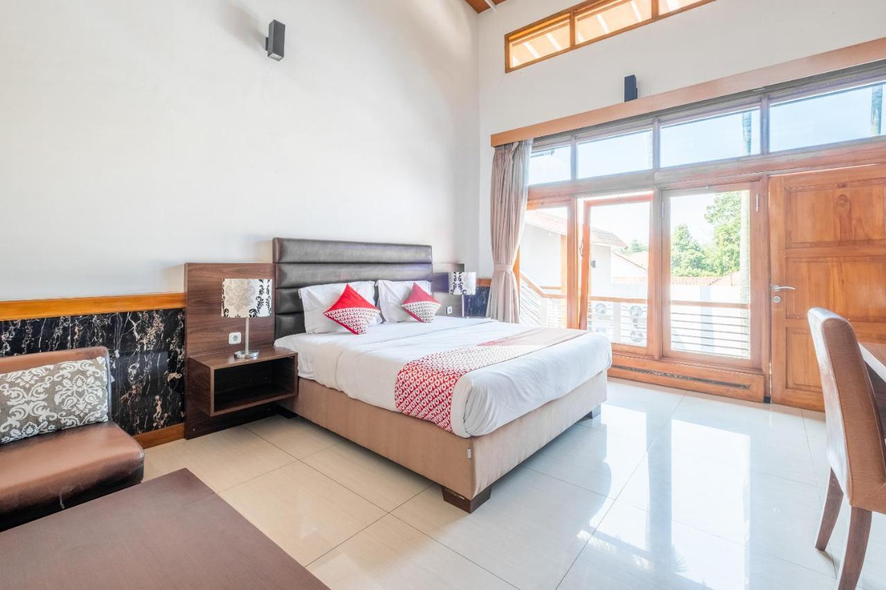 Oyo 1210 Nice Guesthouse Bandung Exterior foto